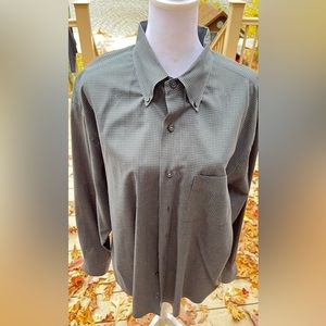 VAN HEUSEN  dress shirt size large